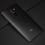 Takhle vypadá ten nejlevnější telefon na světě se Snapdragonem 845. Přivítejte POCO F1 za 8 tisíc korun!